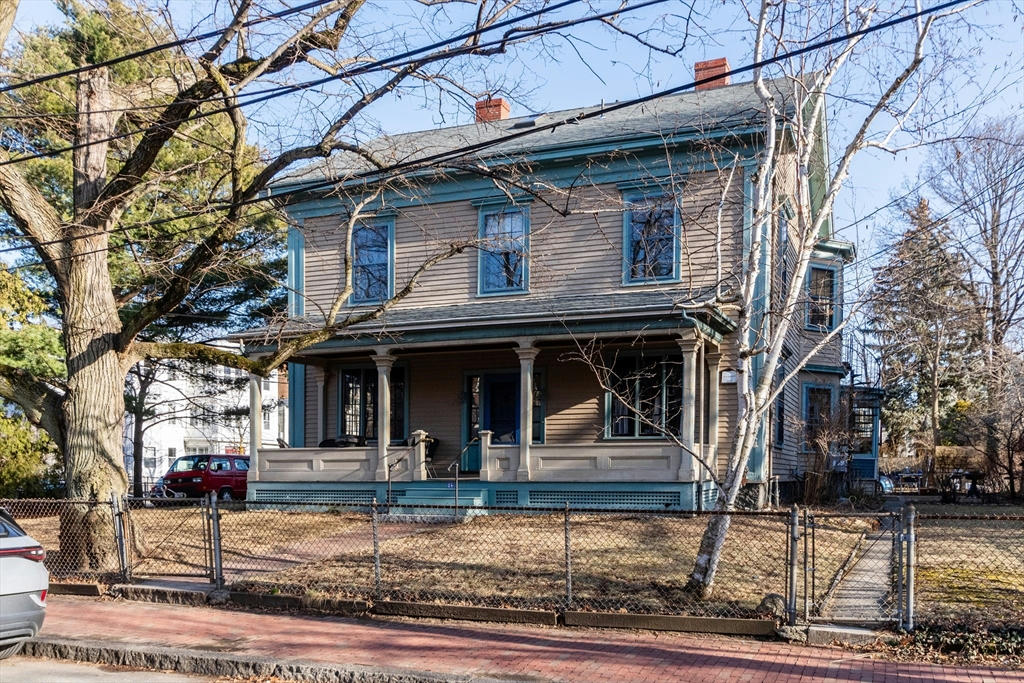 24 CHESTER ST, SOMERVILLE, MA 02144, photo 1 of 32