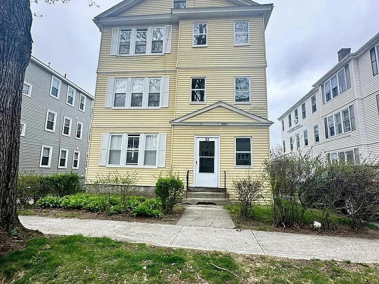 52 FAIRFAX RD # 3, WORCESTER, MA 01610, photo 1 of 13