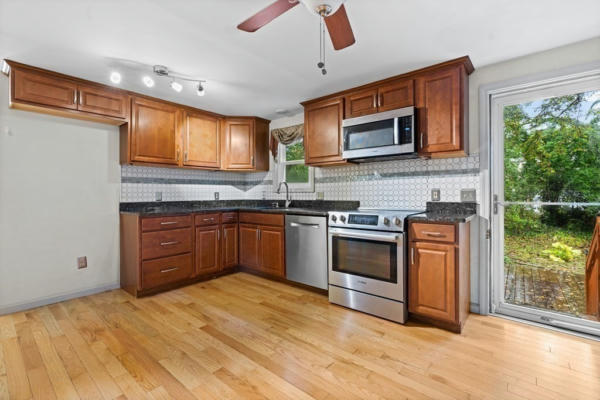 642 CANTERBURY ST # 642, BOSTON, MA 02131, photo 5 of 25