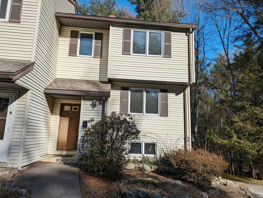 31 RUM HOLW APT A, FREMONT, NH 03044, photo 1 of 28