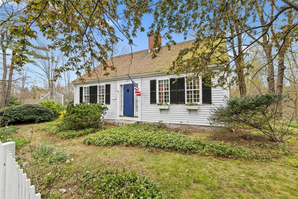 519 FIRST PARISH RD, SCITUATE, MA 02066, photo 1 of 31