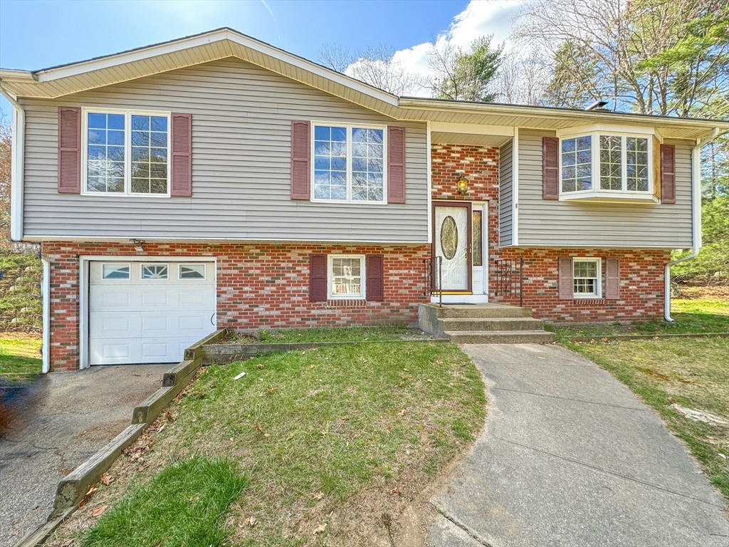 6 GLENVIEW CT, COVENTRY, RI 02816, photo 1 of 31