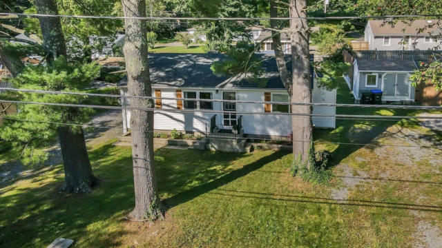 20 3RD AVE, LAKEVILLE, MA 02347, photo 4 of 35
